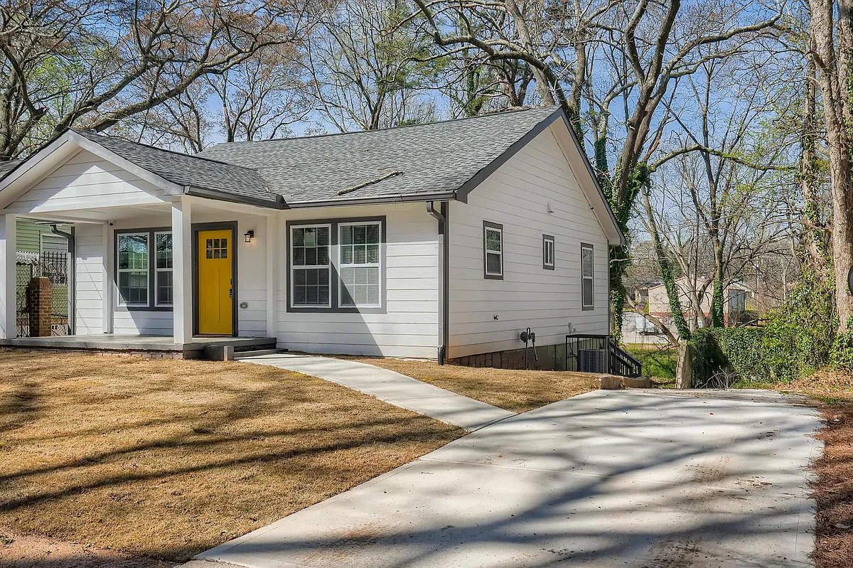 Building Photo - 1133 Mayland Cir SW