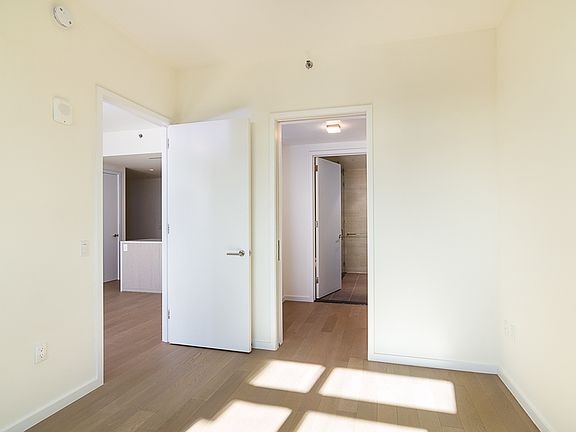 5th image of 133-27 39th Ave #12L