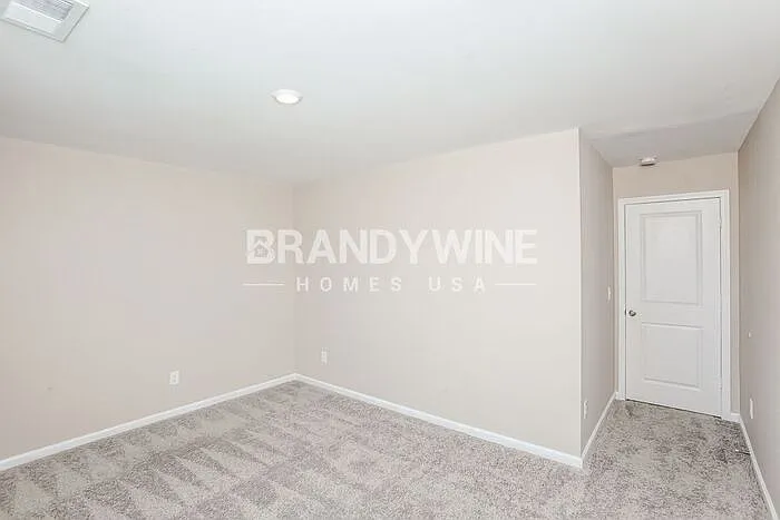 559 Glenmanor Dr — Photo 17