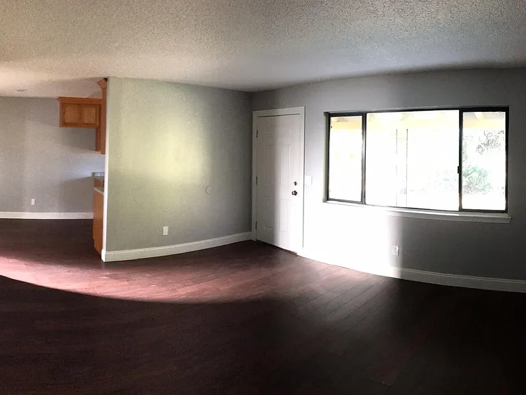 3400 Holsclaw Rd — Photo 8