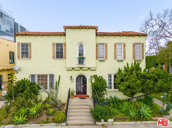 7003 Willoughby Ave, Los Angeles, CA 90038