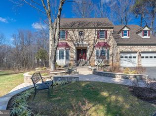 5390 Harrow Ln, Fairfax, VA 22030