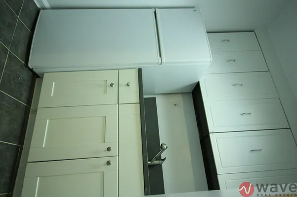 Rented by Wave Real Estate Group | media 5