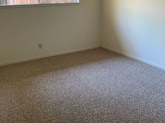 5th image of 617-619 Radcliffe Dr #617