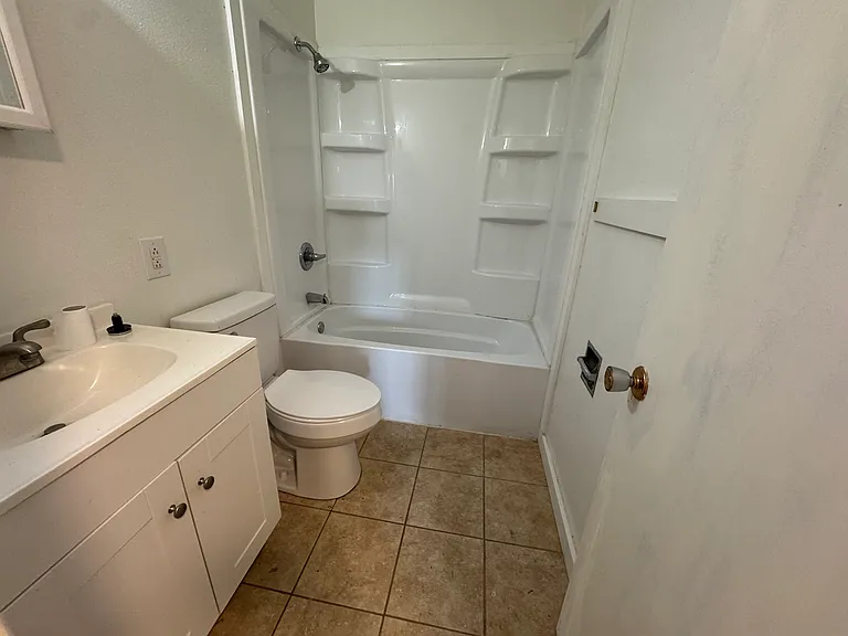 707 Kellogg Ave — Photo 11