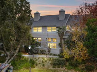 890 Gilbert Ln, Ventura, CA 93003