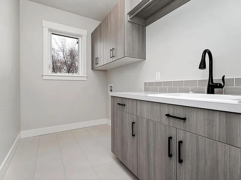 5110 N Cengotita Ave — Photo 32