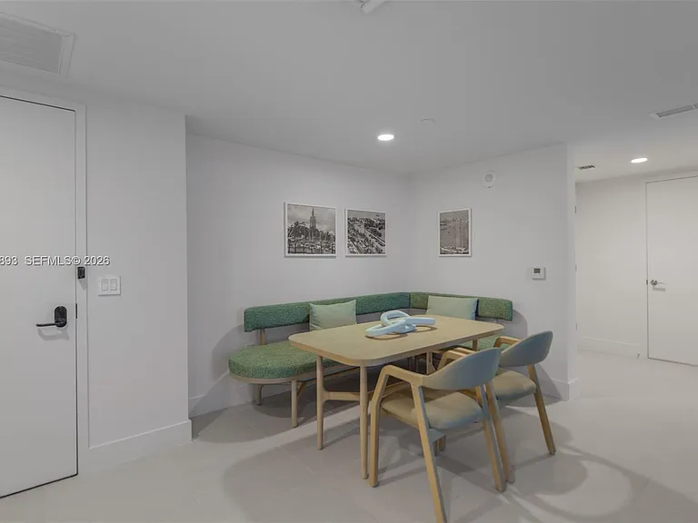 159 NE 6th St #4601 — Photo 11
