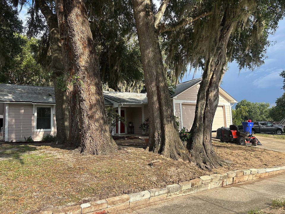 1st image of 401 Hager Dr
