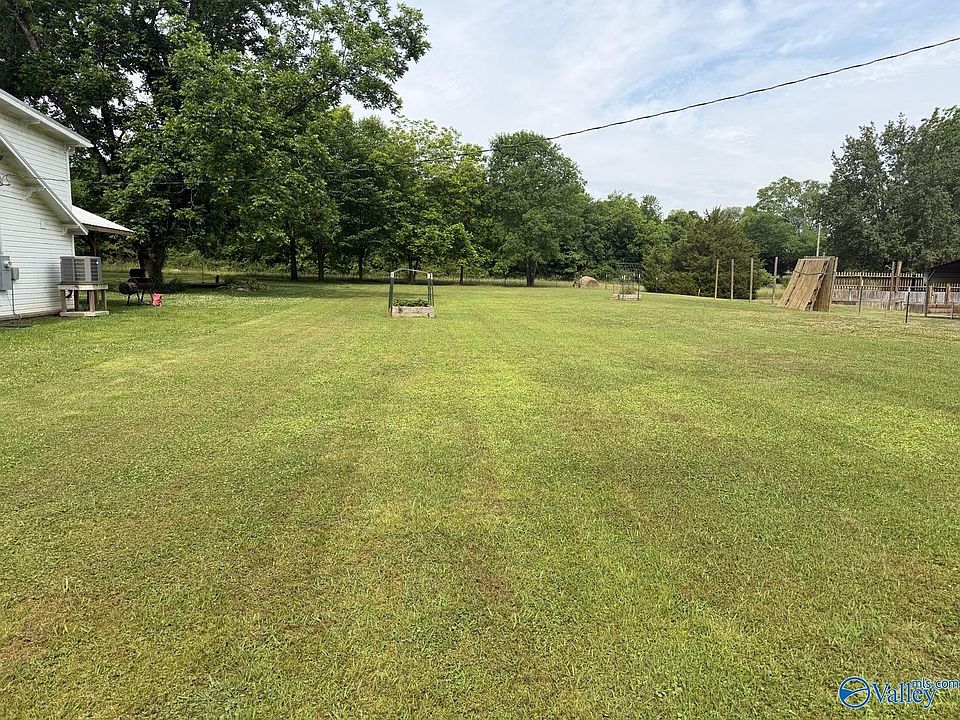 2nd image of 5546A Main Dr