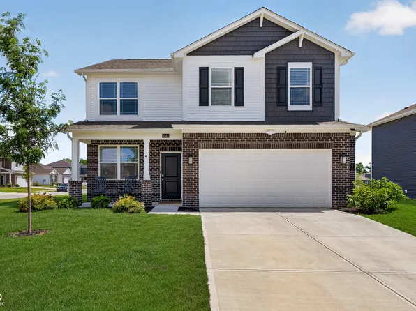 2243 Gambel Ln, Danville, IN 46122