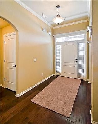 5th image of 3904 SW Flatrock Ave