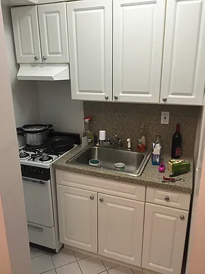 Rented by Shany Landmarks LLC | media 8