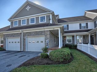 602 Courthouse Cir, Lititz, PA 17543