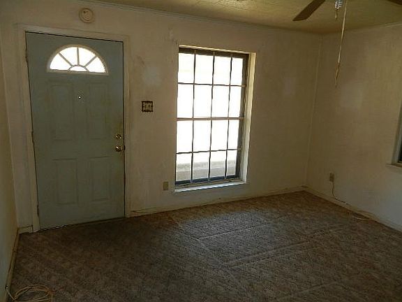 4th image of 9425 Coronado Dr