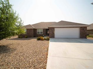 2128 Mockingbird Ln, Portales, NM 88130