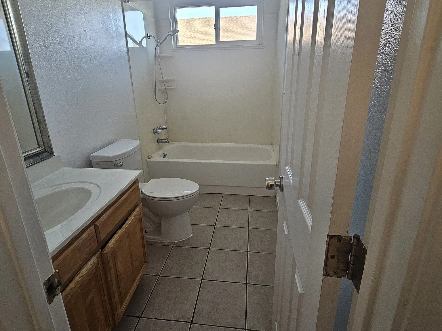 613 L Street/1016 West 7th — Photo 4