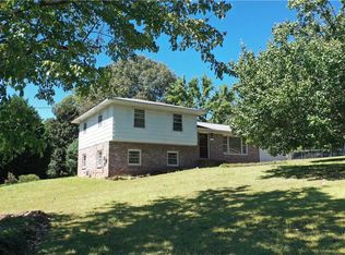 2404 Rockledge St, Opelika, AL 36801