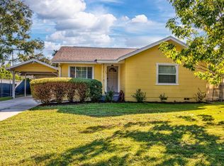15 Radio Ct, Eustis, FL 32726
