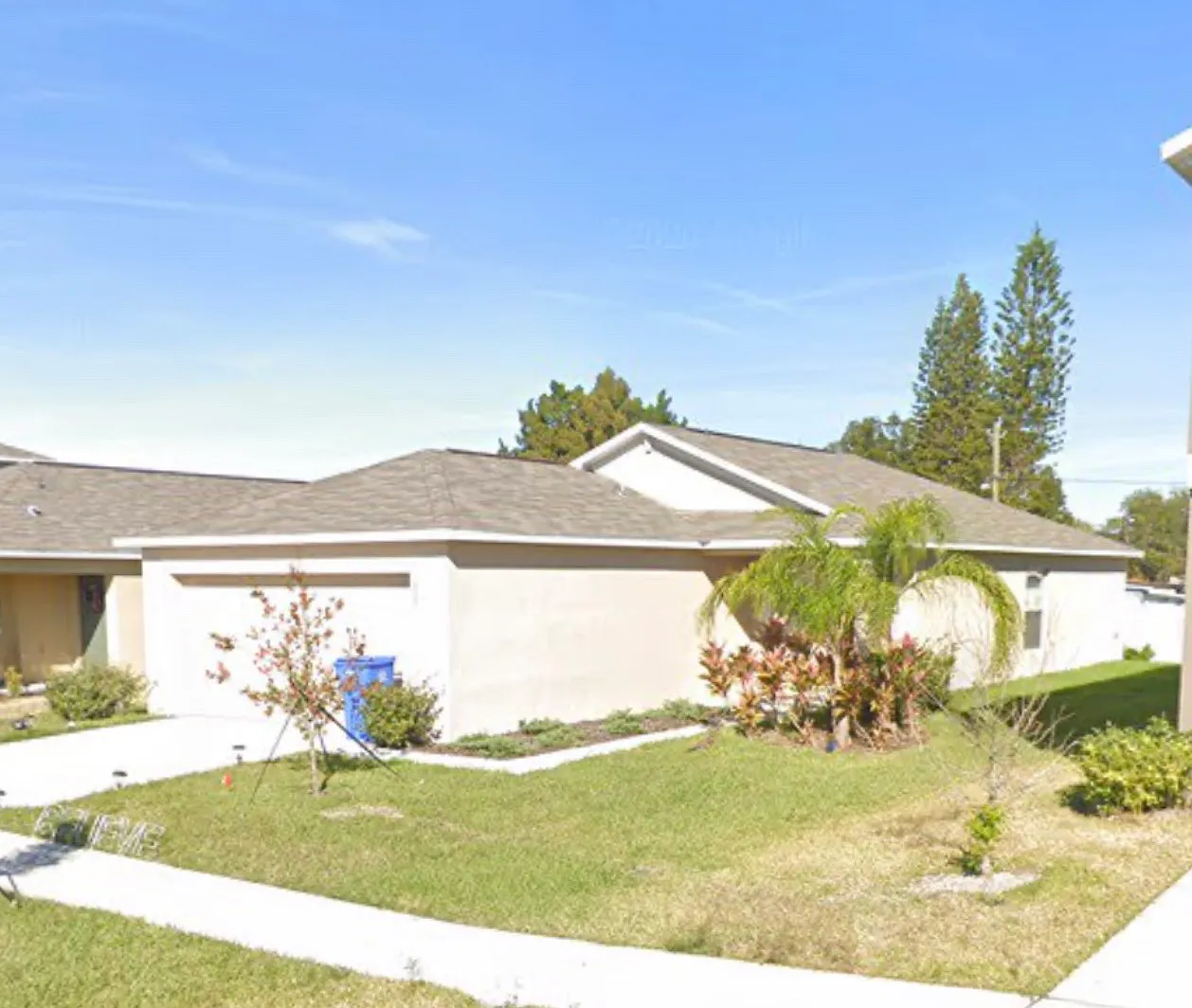 3 bed, 1270 sqft, $2,100 — Photo 3
