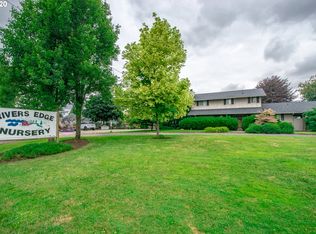 93419 River Rd, Junction City, OR 97448