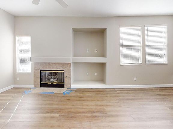 4th image of 3855 Saintsbury Dr
