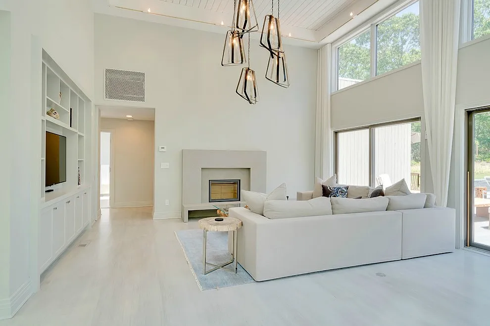 Renovated Modern Close to All — Photo 4
