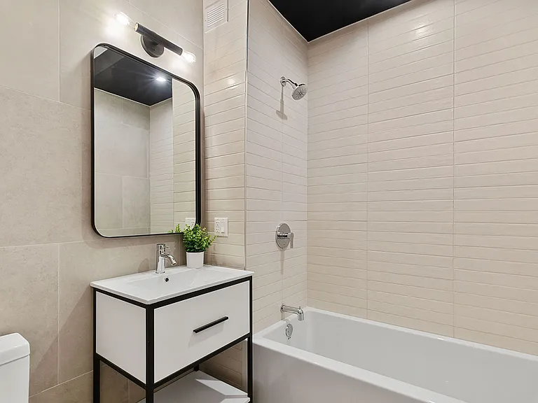 815 Flatbush Ave #719 — Photo 5