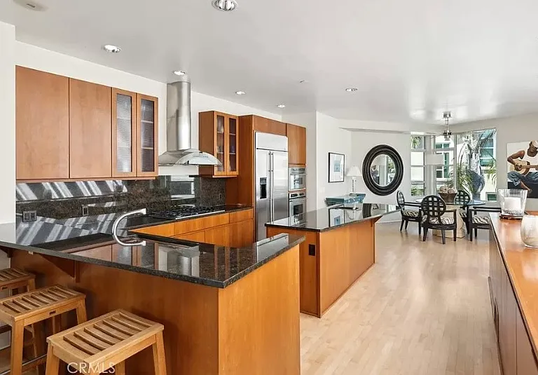 Granite kitchen/great room