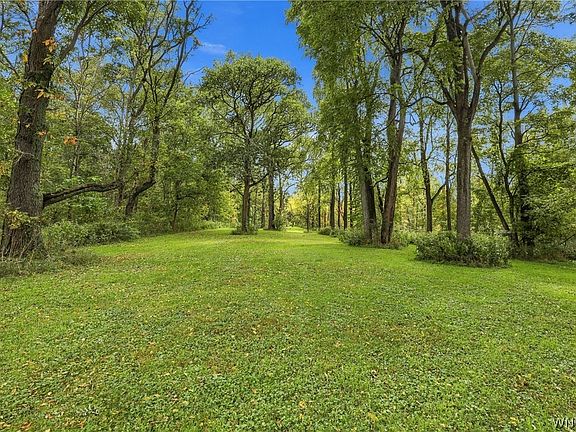 5th image of 5808 Tonawanda Creek Rd