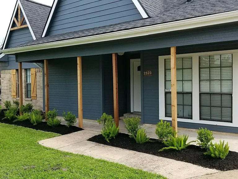 2523 Castle Pl — Photo 2