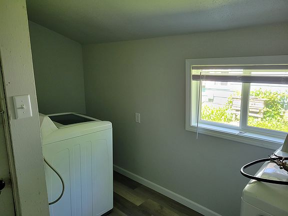 4th image of 304 4th St N