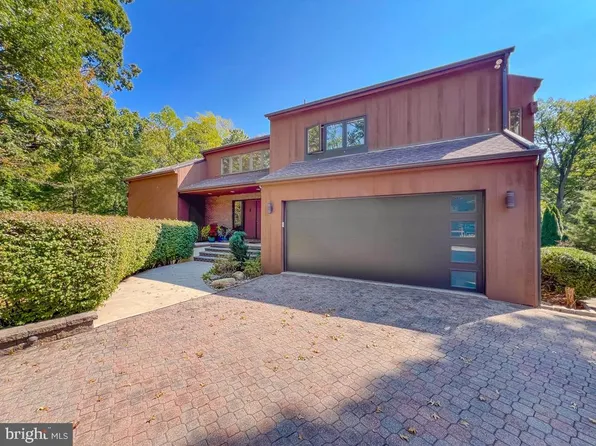 108 Old Oak Tree Rd, Lansdale, PA 19446