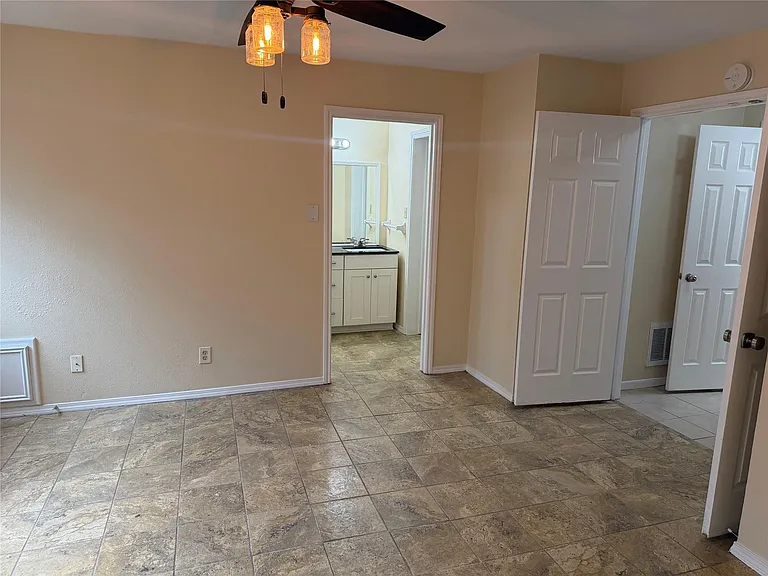 9 Dewthread Ct — Photo 8