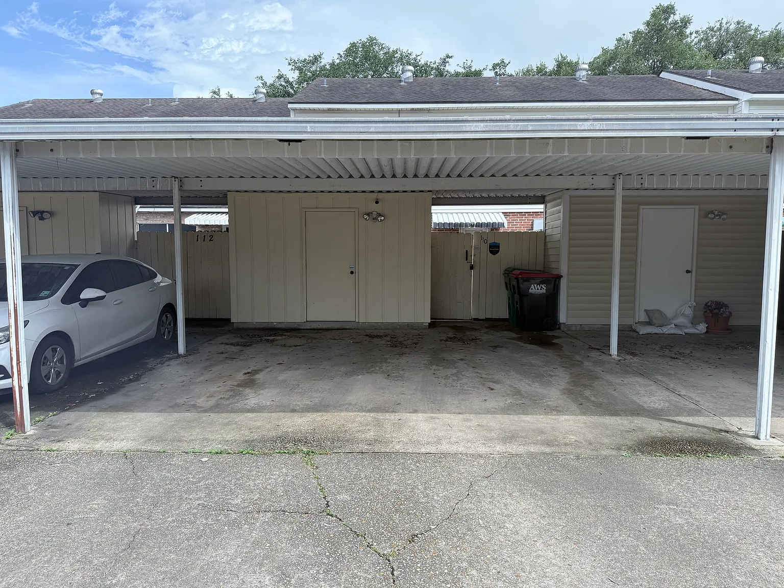 2 bed, 1.5 bath, 1291 sqft, $1,400 — Photo 4