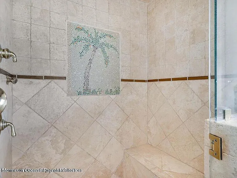 2023 Bay Blvd — Photo 17