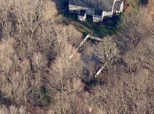 233 Amity Rd, Bethany, CT 06524