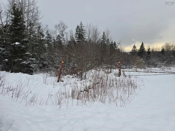 River Rd, Pictou, NS B2H 5C5