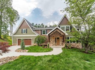 74 Lu Ln, Morgantown, WV 26508