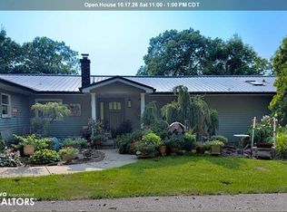 26339 215th Ave, Delhi, IA 52223