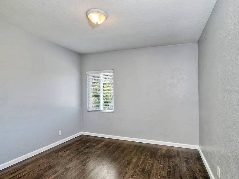 3557 College Ave #1/2 — Photo 2