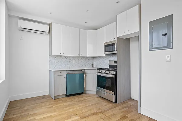 Rented by Stuyvesant Heights Realty Corp | media 6