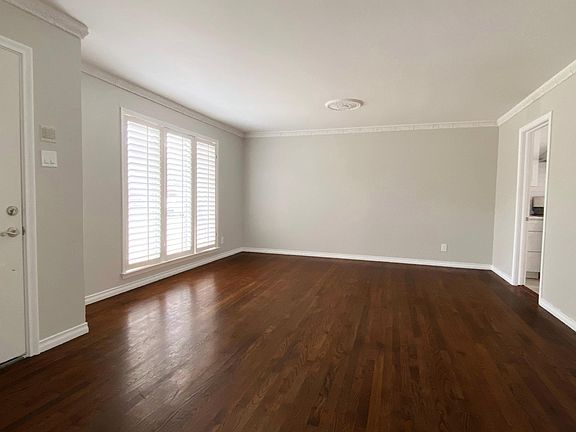 2nd image of 4406 Santa Barbara Dr