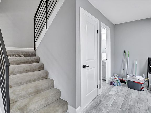 4th image of 9890 NW 6th Pl