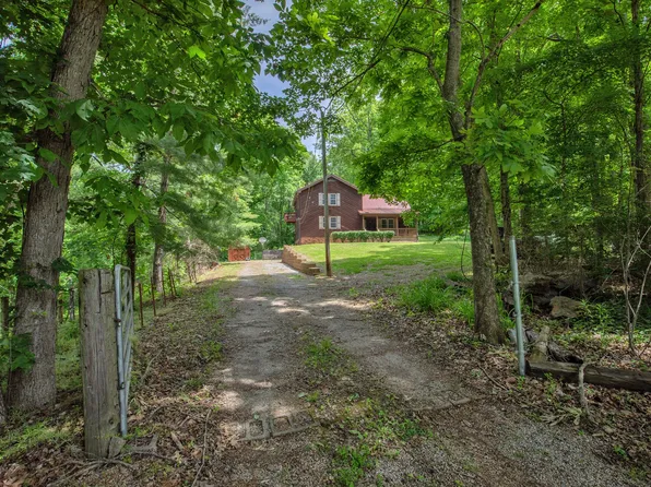 5050 Walkup Rd, Pegram, TN 37143