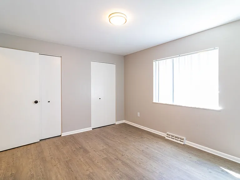 4211 Fulton Pkwy — Photo 7