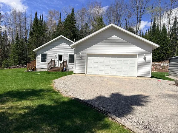 1761 E Lake Cir, Barton City, MI 48705