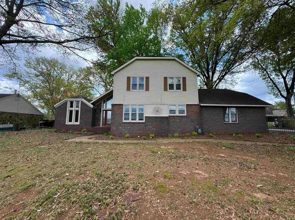 2104 Marietta Ave, Muscle Shoals, AL 35661