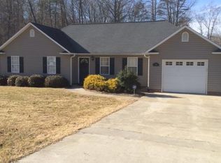 5706 Main St, Pfafftown, NC 27040