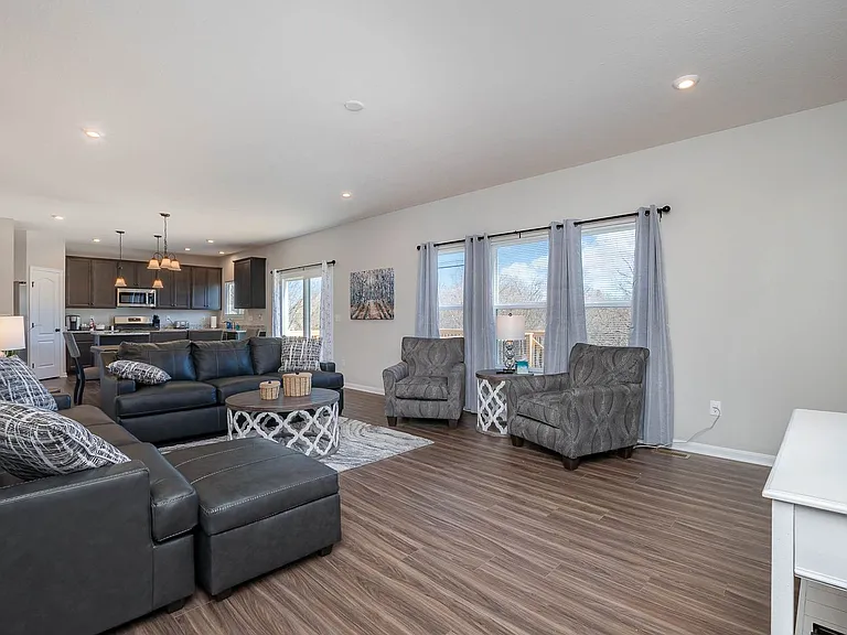 5738 Azra Ct — Photo 8